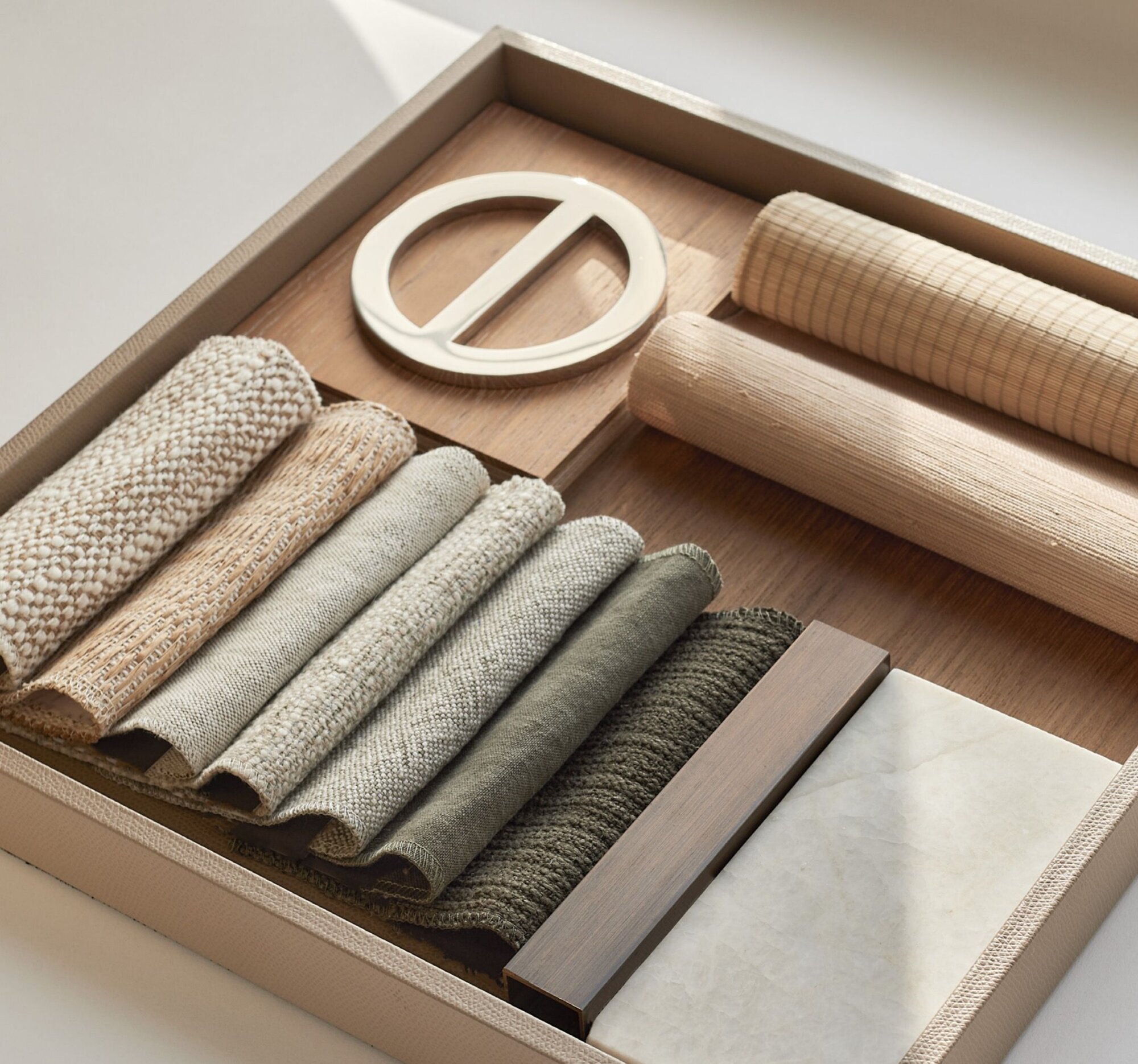 Wooden box with Dutch Design logo and materials.